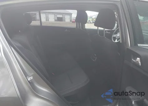 2020 Kia Sportage Lx z USA, uszkodzony, nr VIN KNDPM3AC0L7665473